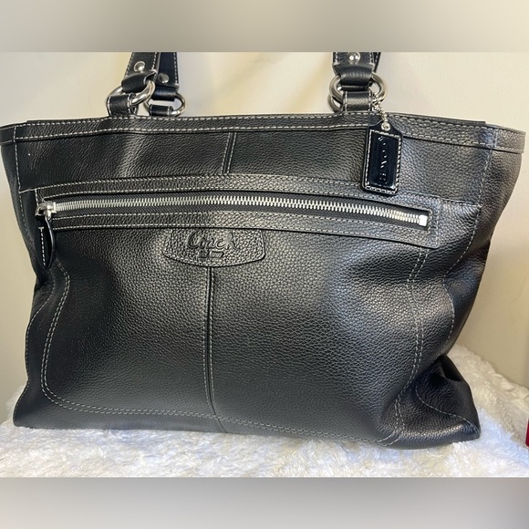 Coach Black Leather Shoulder Bag - Picture 3 of 15